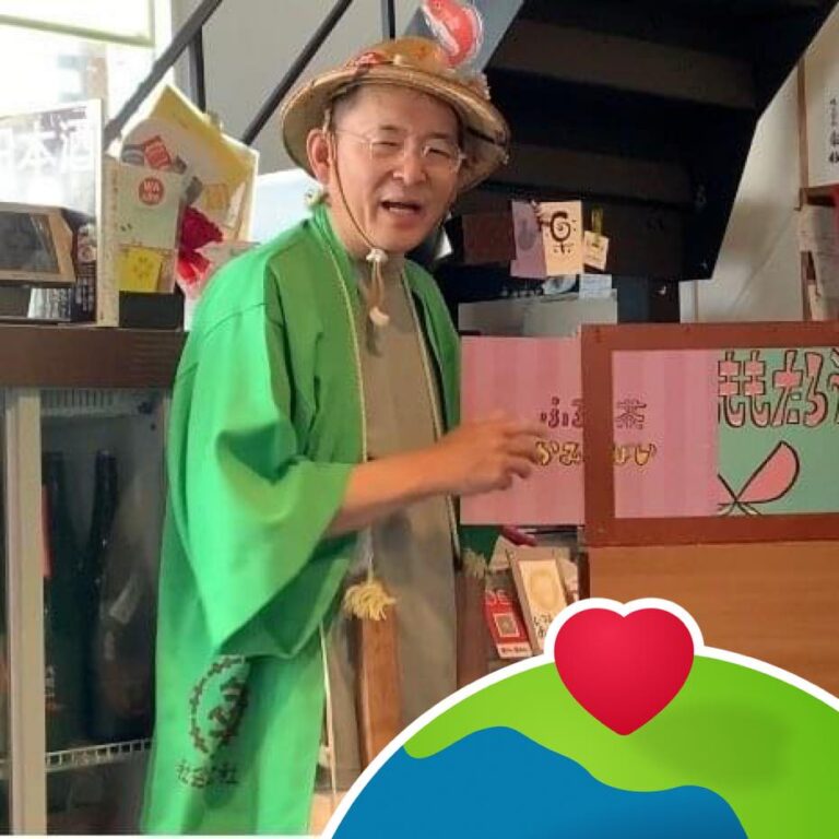 笑顔をつなぐ、参加型紙芝居師 ふろん茶